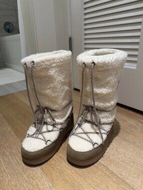 OGIER Space Shearling Boots in Camel, Brand New, Never Worn